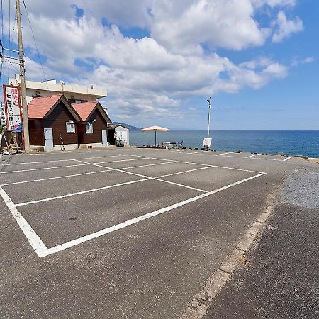 Отель Minshuku Atsuhama Sumoto Экстерьер фото