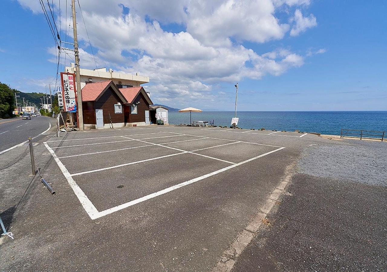 Отель Minshuku Atsuhama Sumoto Экстерьер фото